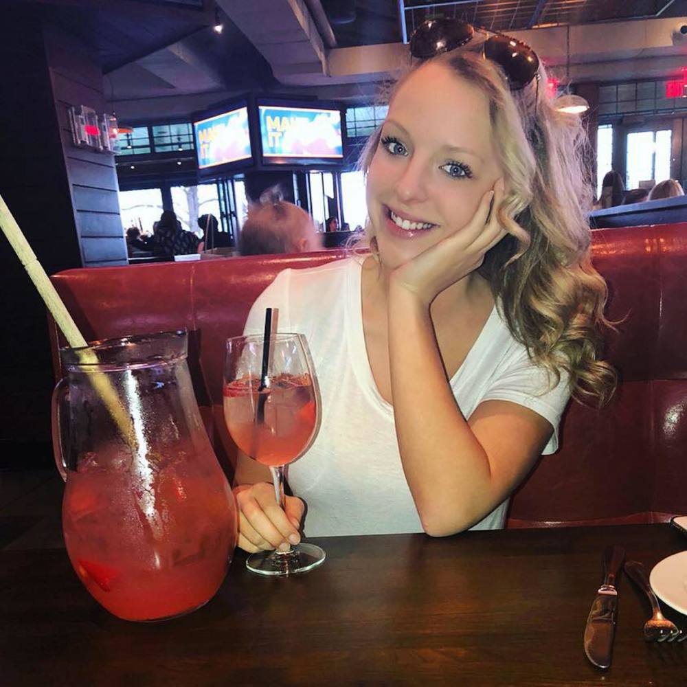 Meet your Posher, Emilie